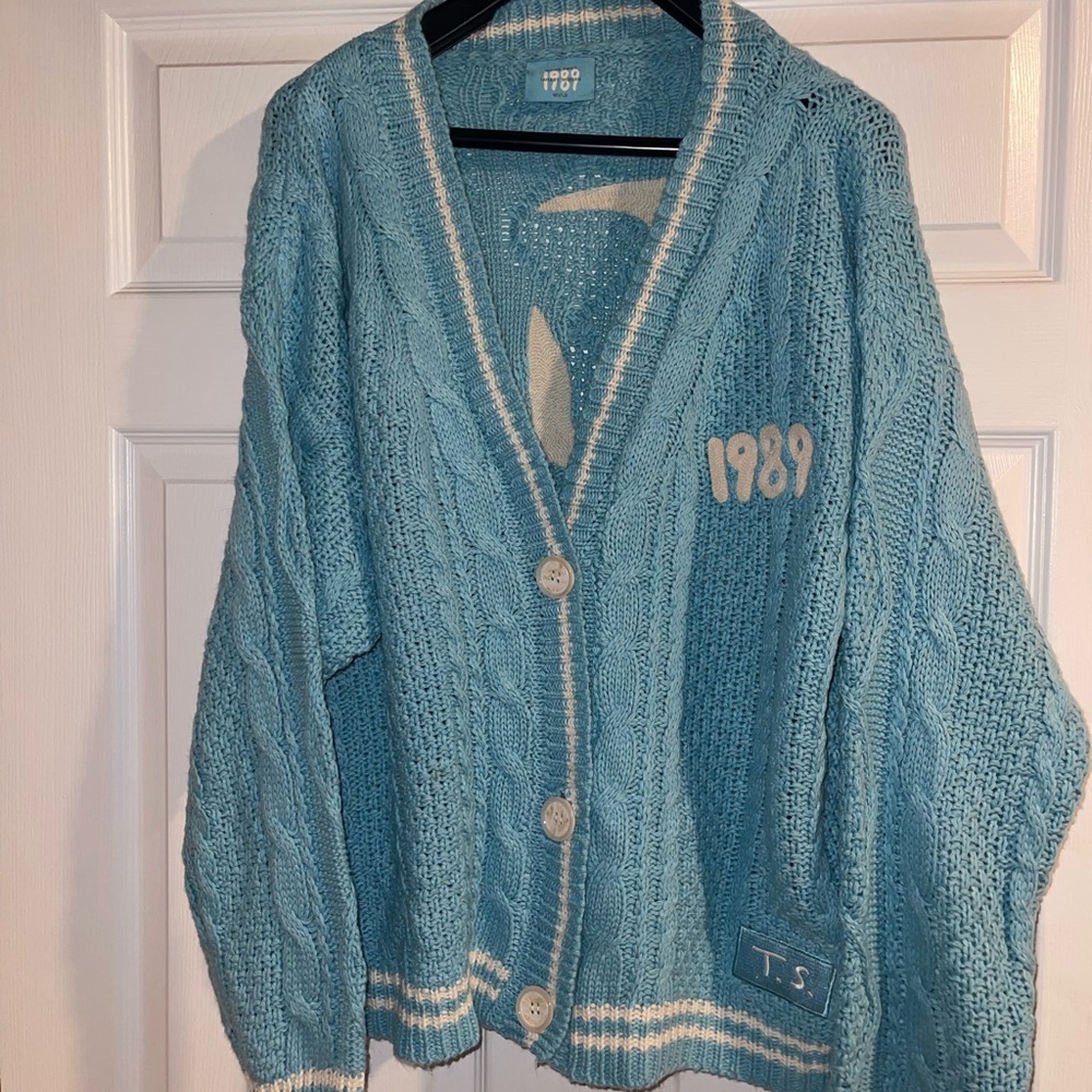Taylor Swift Blue Cardigan Sweater with Cable Knit